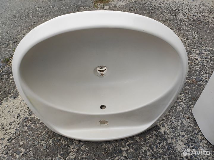 Раковина с пьедесталом в ванную