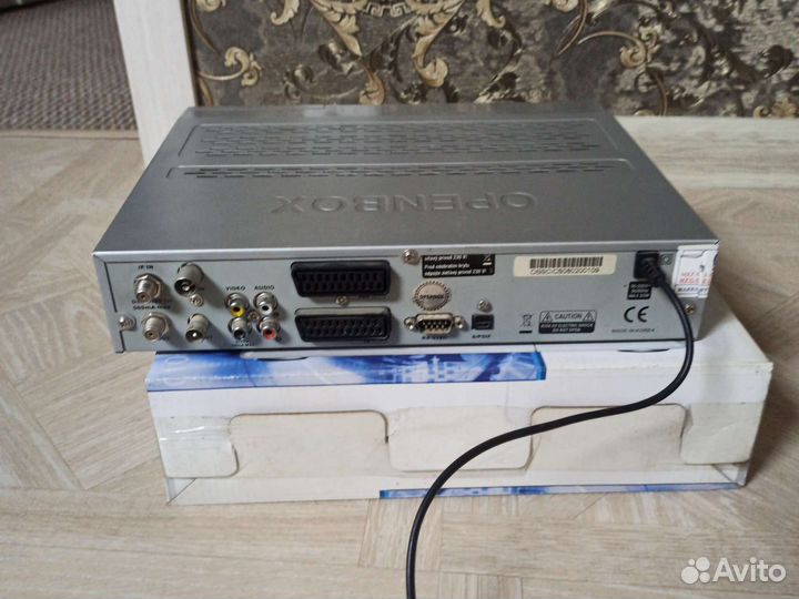 Спутниковый ресивер openbox