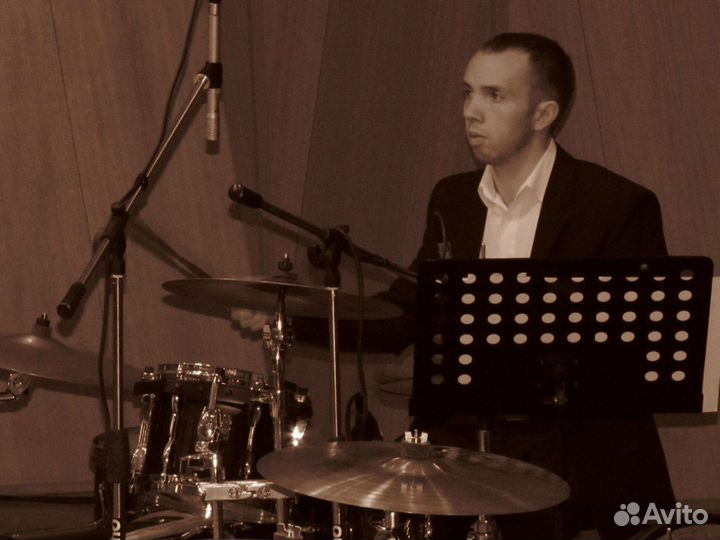 Уроки игры на барабанах. Бесплатный первый урок