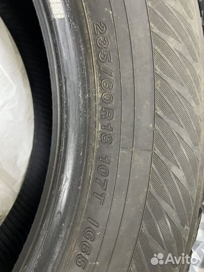 Yokohama Ice Guard IG65 235/60 R18