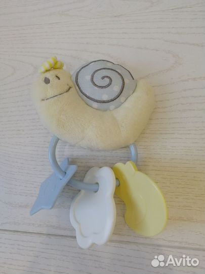 Меховые развивающие игрушки погремушки