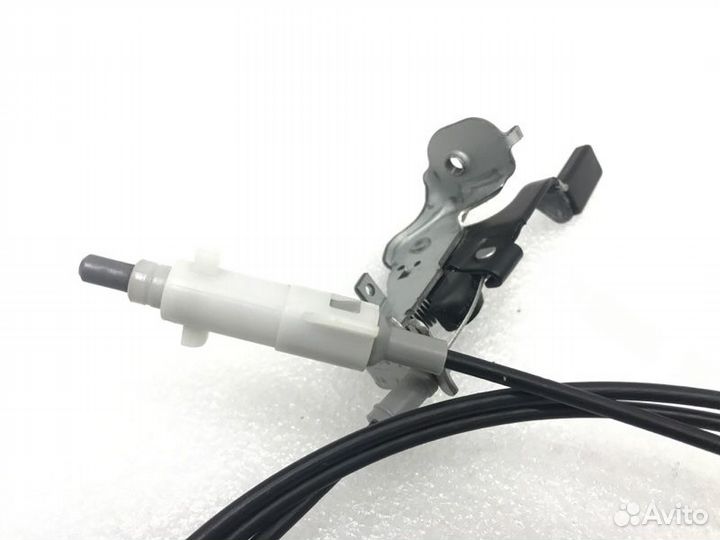 Трос лючка топливного бака Toyota Rav4 3