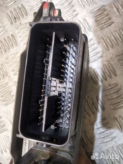 Блок управления двигателем Mitsubishi 4B12 2.4