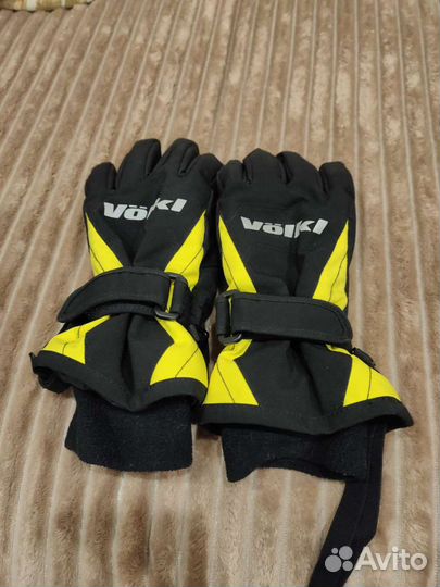 Горнолыжные перчатки детские