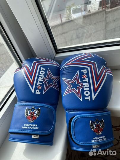 Боксерские перчатки 12 oz