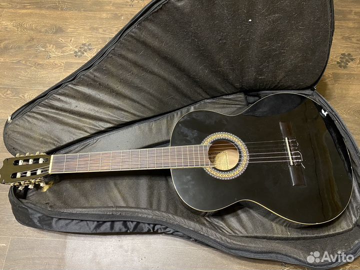 Классическая гитара Martinez