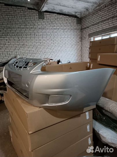 Бампер priora 2 передний серебристый снежка