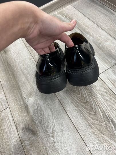 Лоферы женские 37 размер новые