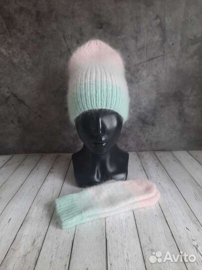 Шапка и варежки комплект