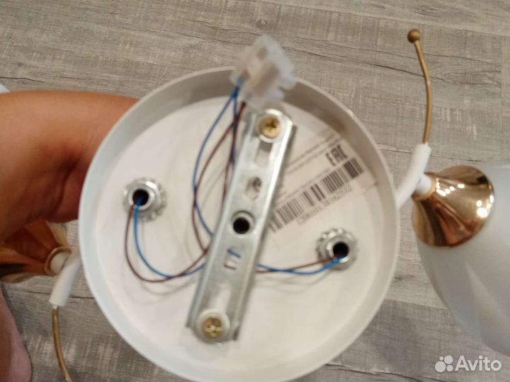 Светильник потолочный на 2 лампы