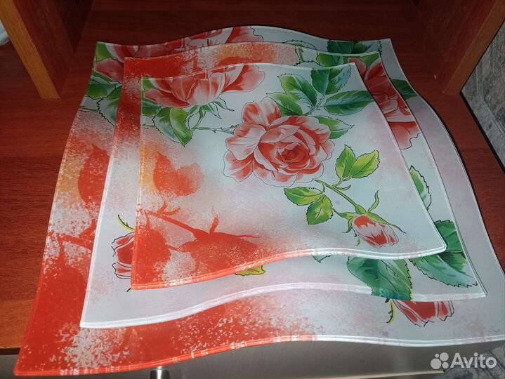 Набор тарелок