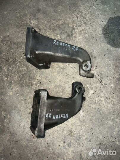 Кранштейн SsangYong Rodius 2.7 дизель