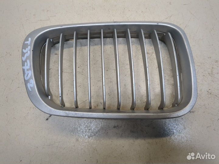 Решетка радиатора BMW 3 E46, 2001