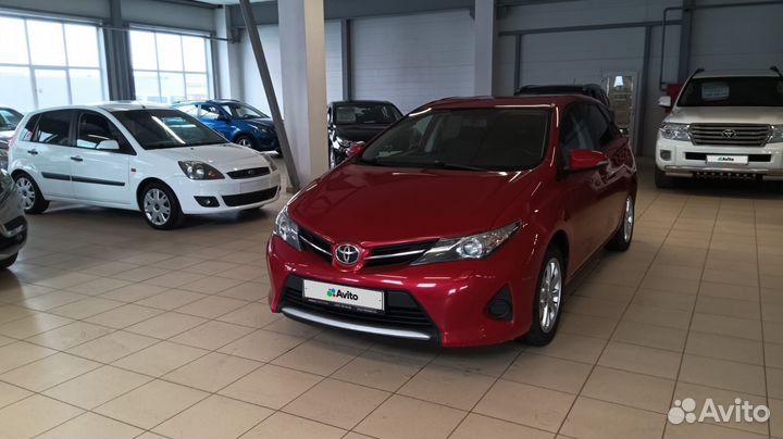 Toyota Auris, 2014