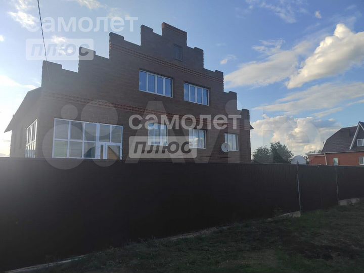 Дом 236,4 м² на участке 15 сот.