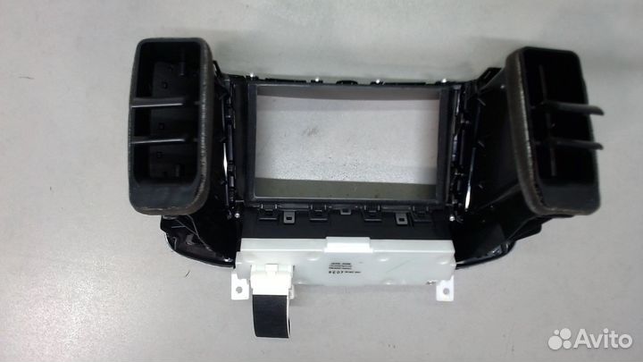 Панель управления магнитолой Infiniti G, 2009