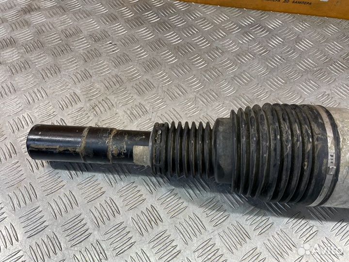 Пневмостойка передняя правая Land Rover Discovery