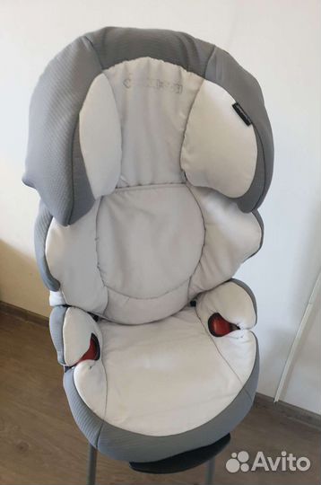 Автомобильное кресло maxi cosi