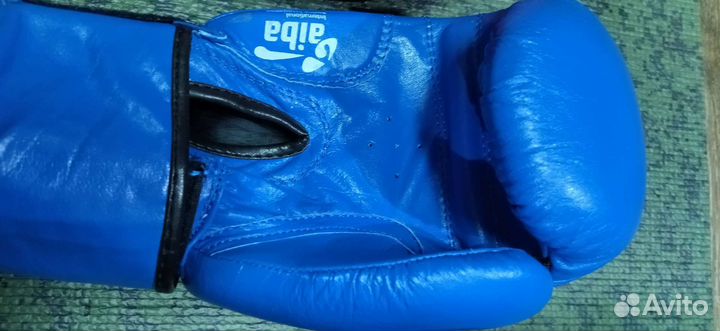 Боксерские перчатки кожа