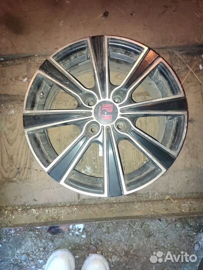 Диски литые 15 от hyundai solaris