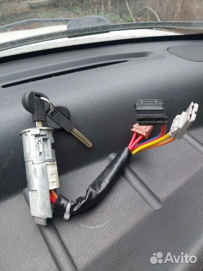 Замок зажигания на Peugeot/Citroen