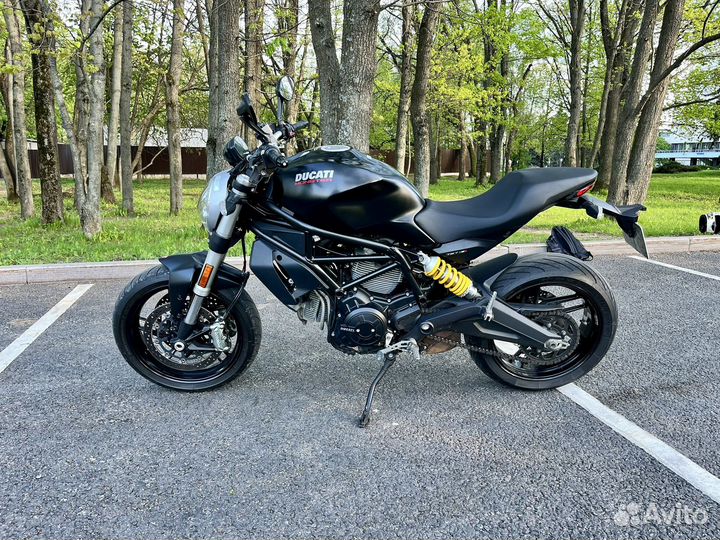 Ducati Monster 797