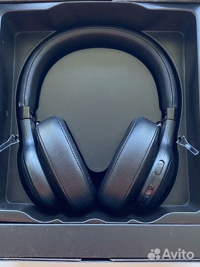 Беспроводные наушники JBL E500BT