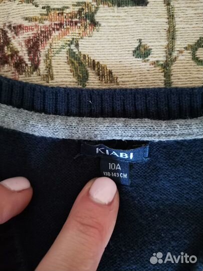 Жилеты для мальчика 140 р