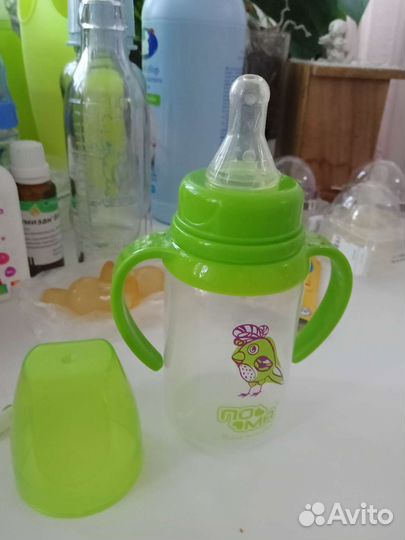 Новая бутылочка пластиковая с соской poma