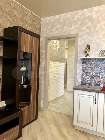 1-к. квартира, 42 м², 7/17 эт.