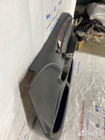 Дверная карта передняя правая Bmw X5 E53 M54B30