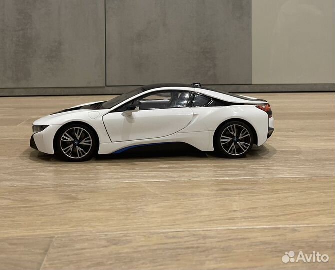 Bmw i8 игрушка