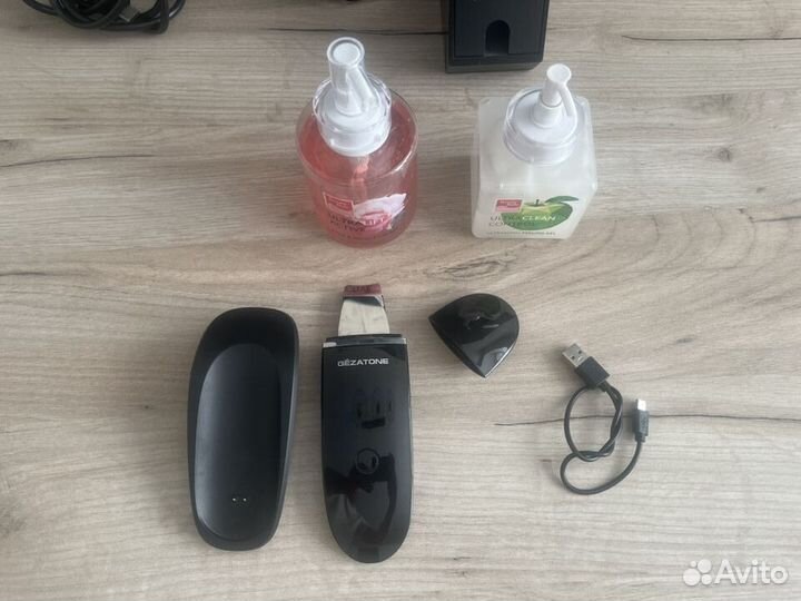 Аппарат для ультразвуковой чистки лица Bio Sonic 1