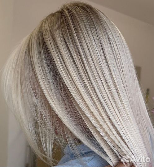 Фея блонда с волшебной палочкой