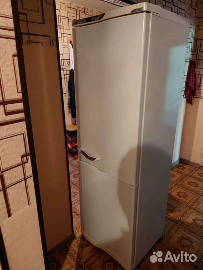 Холодильник бу маленький