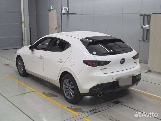 Mazda 3 1.5 AT, 2022, 31 000 км