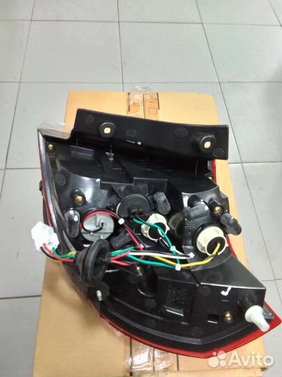 Фонарь задний левый Geely Emgrand X7