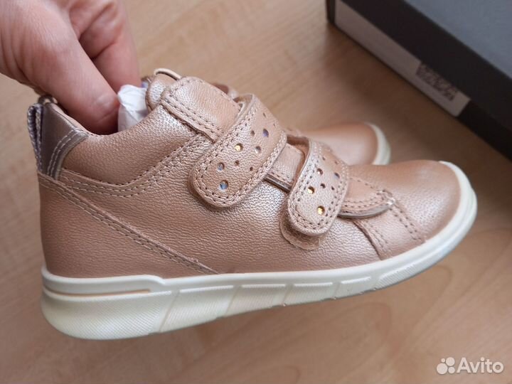 26р новые ботинки ecco first