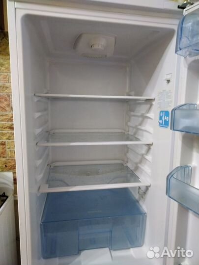 Холодильник бу маленький