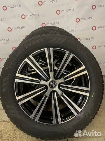 R20 Nokian Tyres Hakka Black 285/50, PCD 5x150 DIA 110