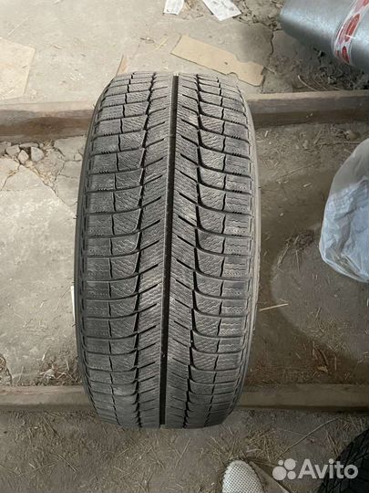 Michelin X-Ice 245/45 R19