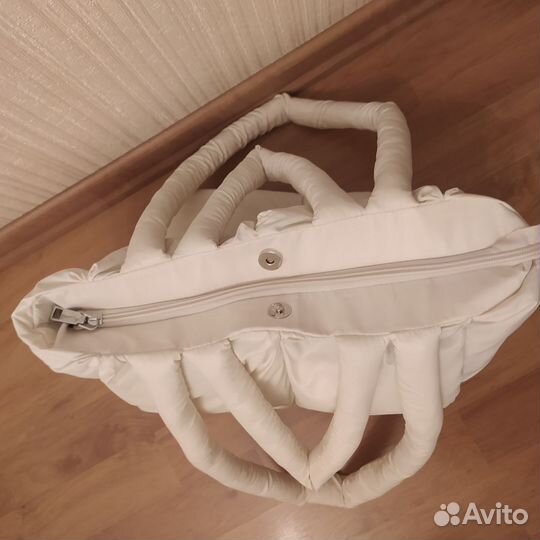 Женская белая сумка