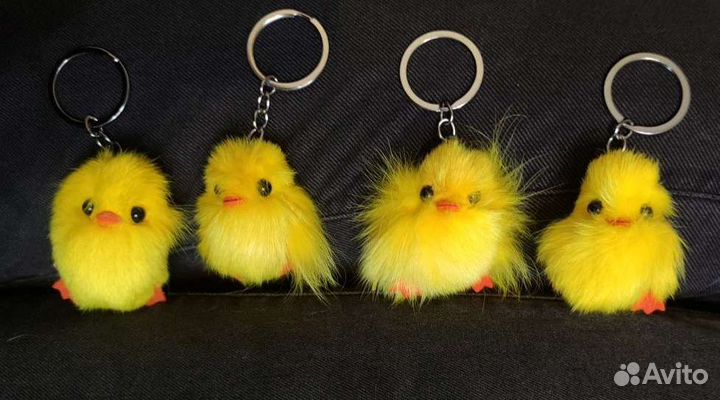 Брелки цыплята - малолетние забулдыги