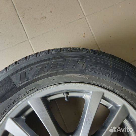 Kumho I'Zen KW31 235/60 R18 107D