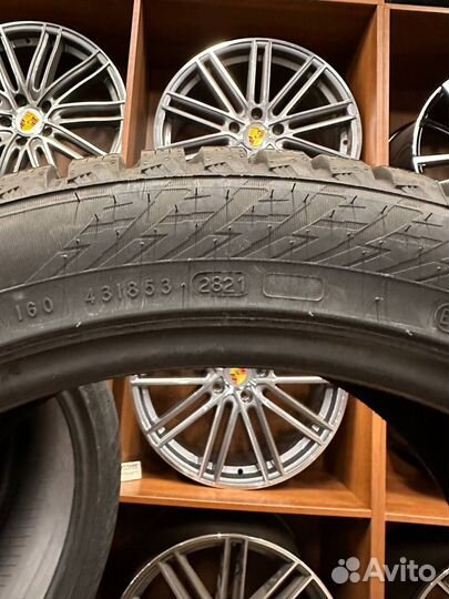 Nokian Tyres Hakkapeliitta 10p SUV 285/40 R21 и 315/35 R21 109T