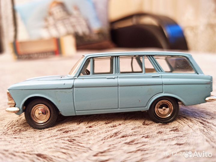 Модель автомобиля СССР Москвич 427. 143