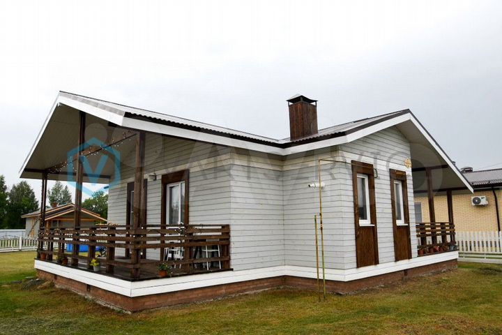 Коттедж 114 м² на участке 8 сот.