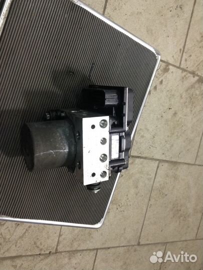 Блок абс Пежо 3008