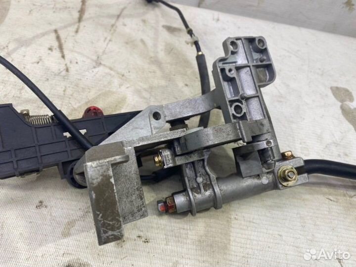 Селектор АКПП Mitsubishi Colt Z3 4G19 2004