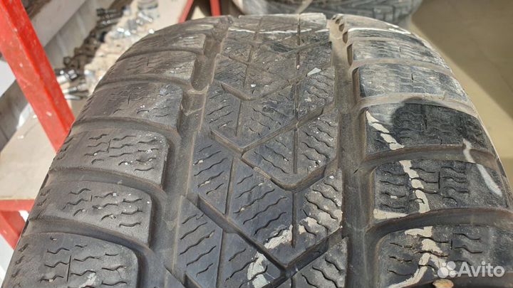 Pirelli Winter Sottozero 3 245/40 R19 98V